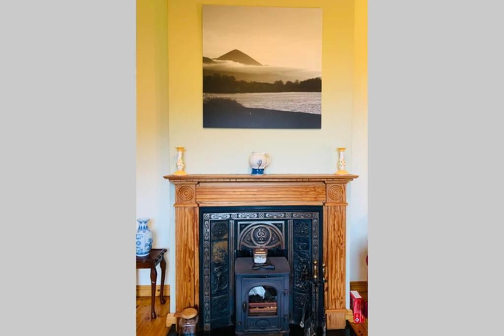 Glen Keen Farm Cottage Louisburgh Exterior foto